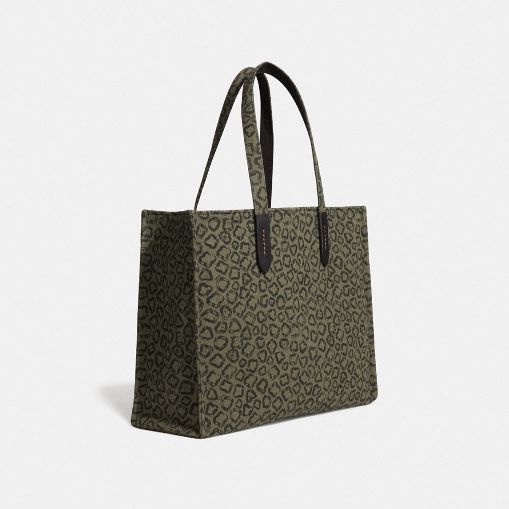 Tote 42 With Rexy By Zhu Jingyi