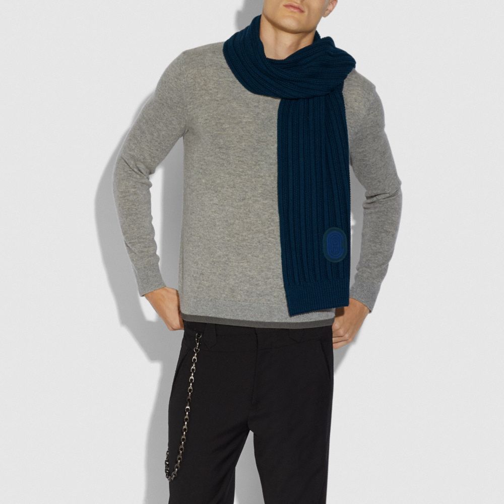 Écharpe en tricot à patch rétro à double signature