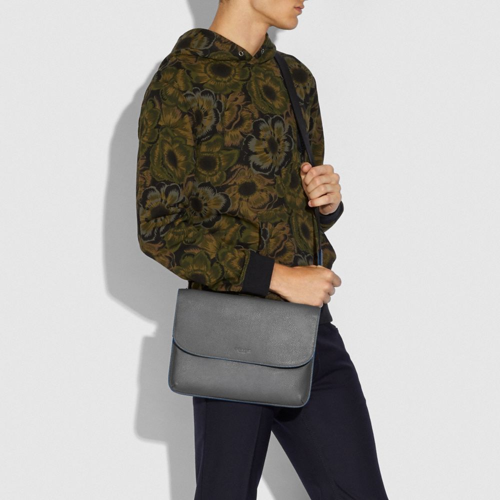 Metropolitan Soft Flap Messenger