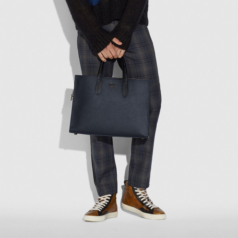 COACH®,CULOTTE CHARLIE AVEC BLOCAGE EN TOILE SIGNATURE,Cuir,Cuivre Noir/Bleu Nuit/Charbon De Bois,Detail View