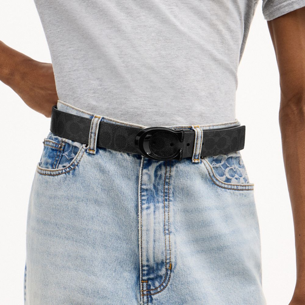 COACH®,Signature Buckle Cut-To-Size Reversible Belt, 38 Mm,Standard,Reversible,Black Metal,Casual,Black,Detail View