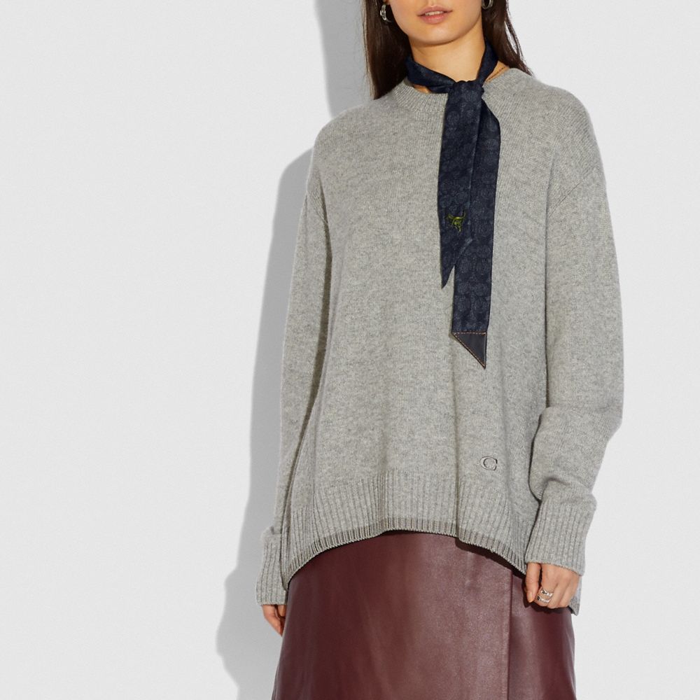 Negro,Vista en ángulo