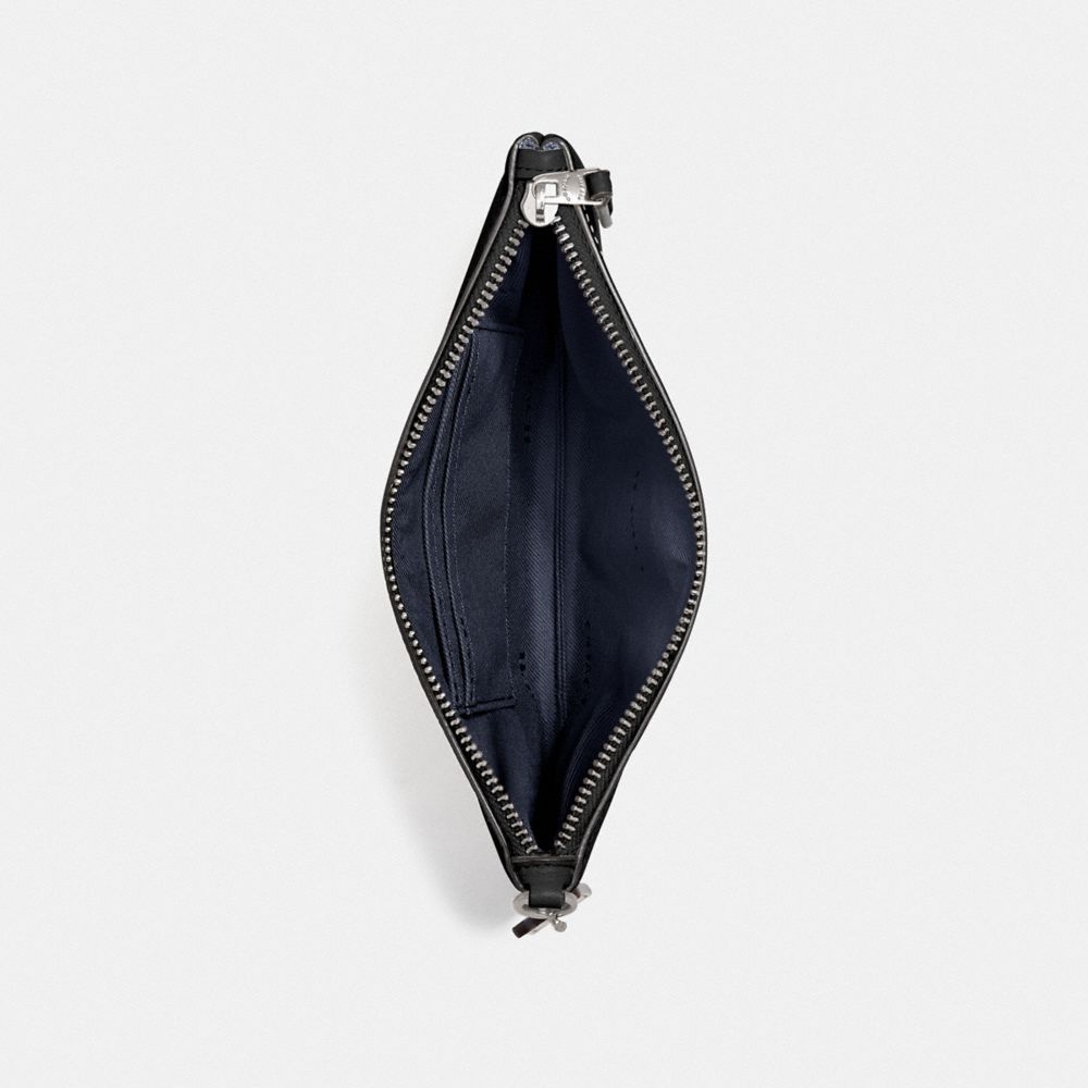 Small Wristlet With Vintage Rosebud Print