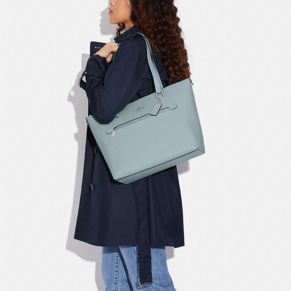COACH OUTLET® | Gallery Tote