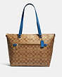 COACH®,GALLERY TOTE BAG IN SIGNATURE CANVAS,Leather,Large,Gold/Khaki Deep Atlantic,Front View