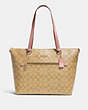 COACH®,GALLERY TOTE BAG IN SIGNATURE CANVAS,Leather,Large,Gold/Light Khaki Blossom,Front View
