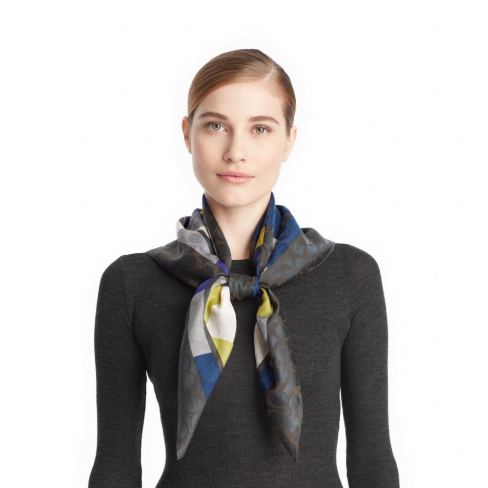 Geometric Colorblock Square Scarf