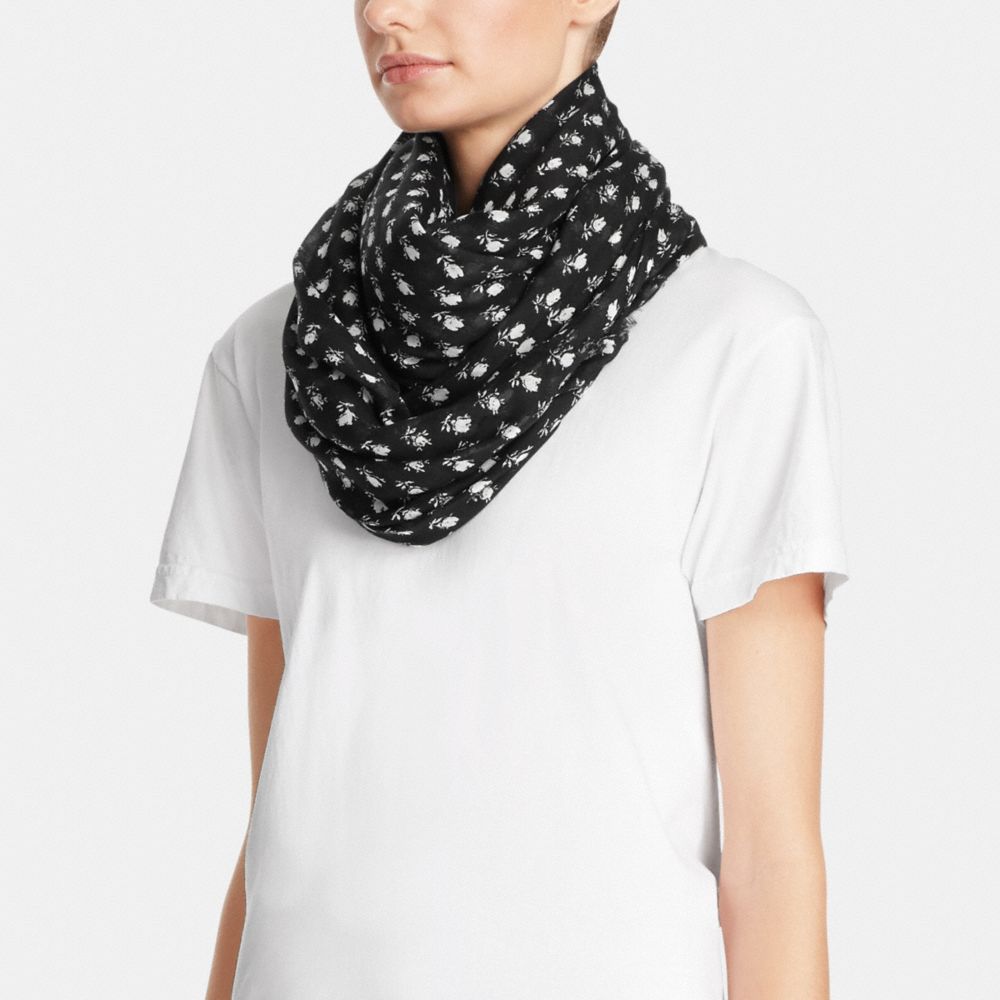 Badlands Flora Shawl