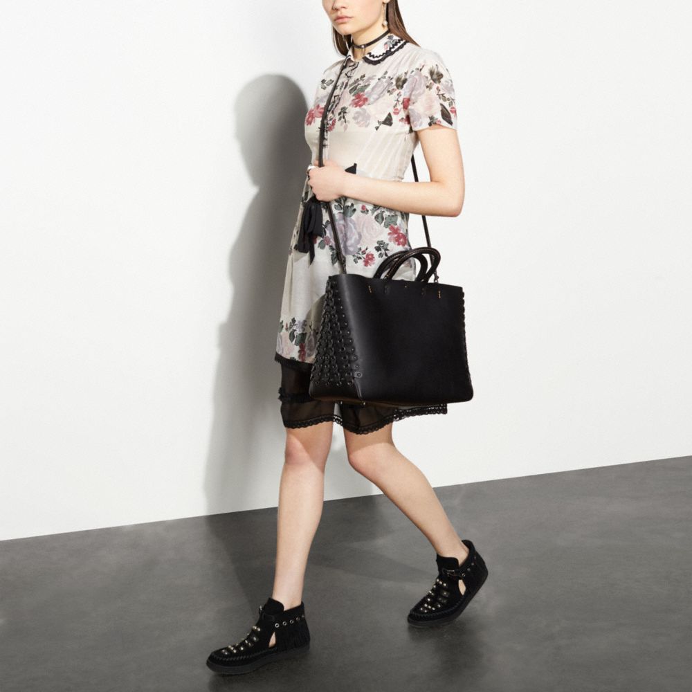 Rogue Tote With Coach Link Detail