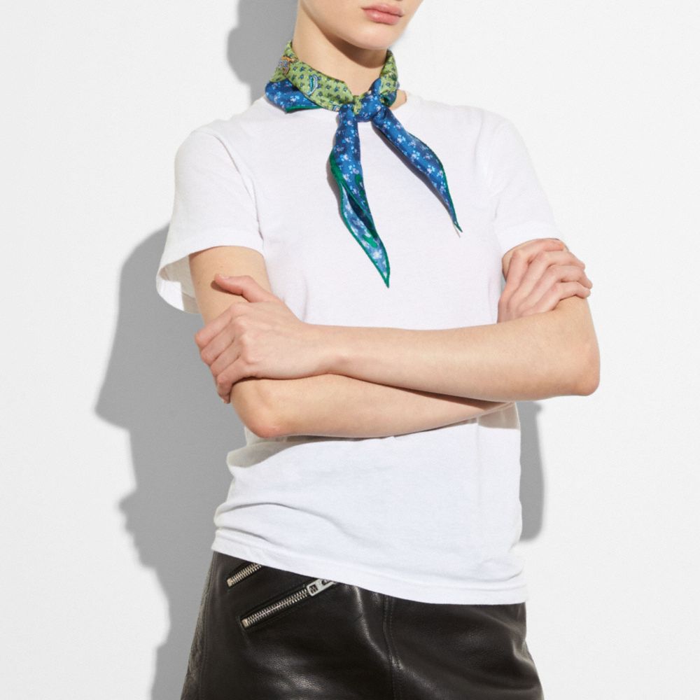 Pixel Paisley Print Silk Diamond