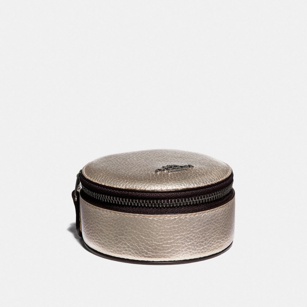 COACH®,ROUND JEWELERY CASE,Pebble Leather,Mini,Gunmetal/Platinum,Front View