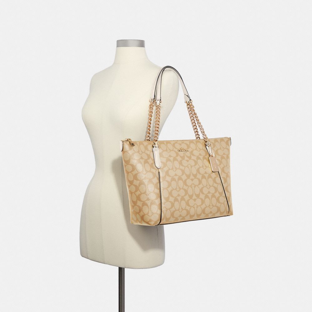 COACH Outlet Ava Chain Tote In Signature Canvas