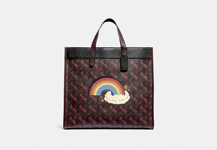 Field Tote 40 With Horse And Carriage Print And Rainbow