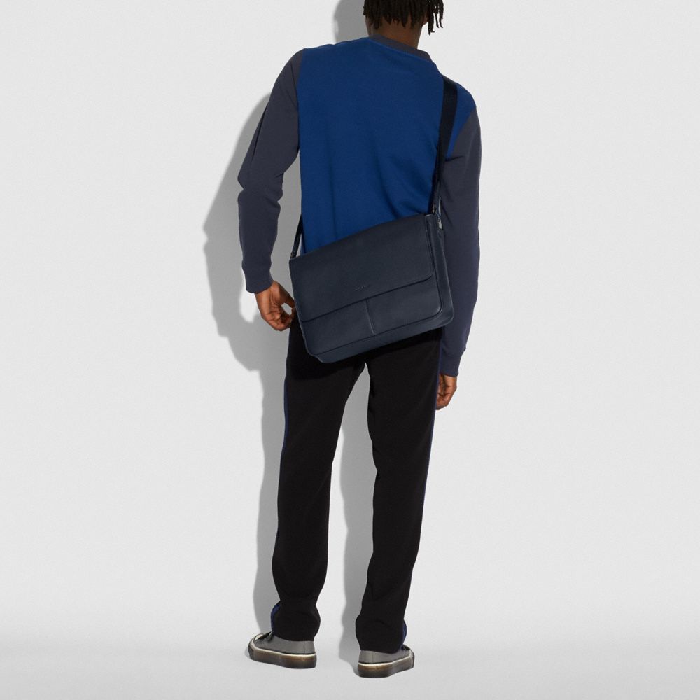 Metropolitan Soft Courier