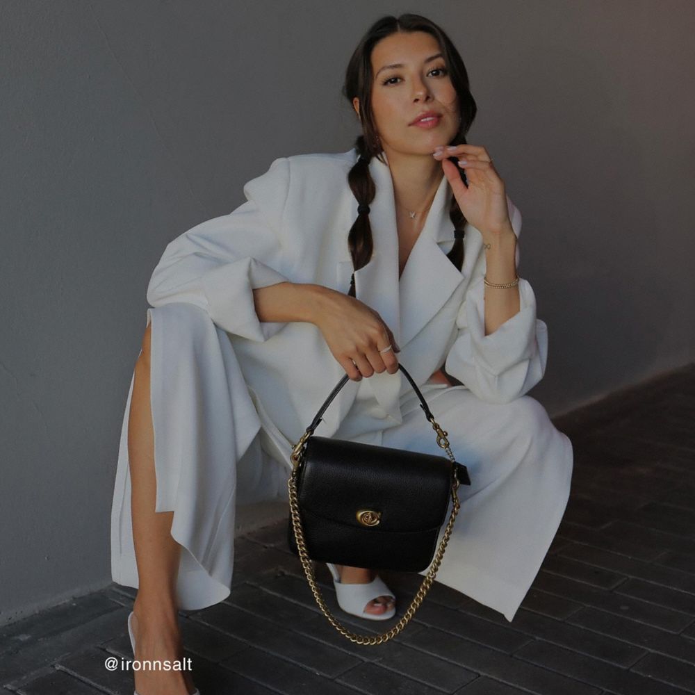 COACH®,Cassie Crossbody Bag 19,Leather,Crossbody,Logo,Metal,Silver Metal,Day Party,Black,Group View