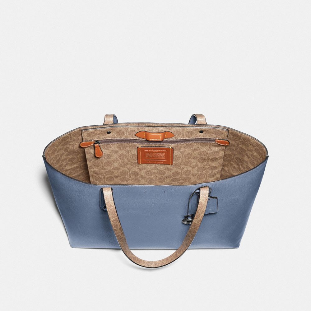 Central Tote With Signature Canvas Blocking