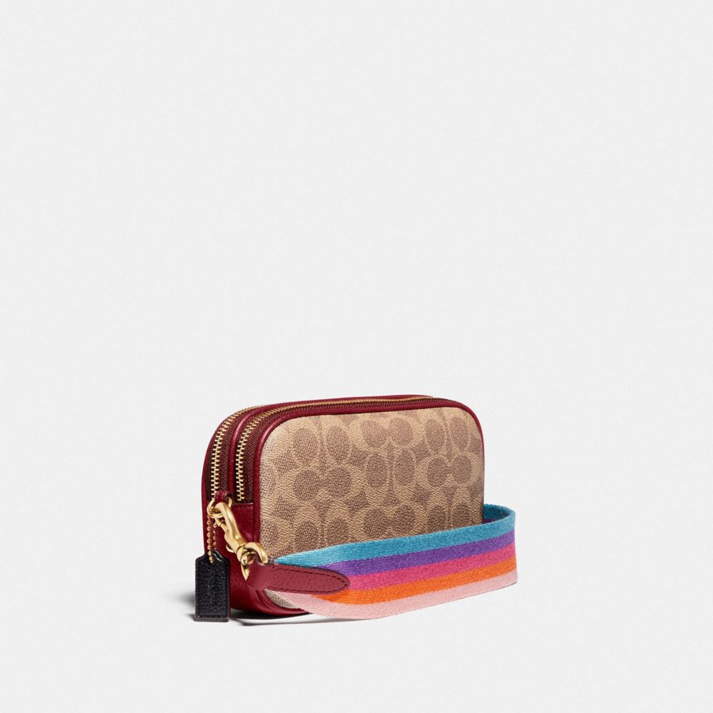 Coach sadie 2024 crossbody clutch