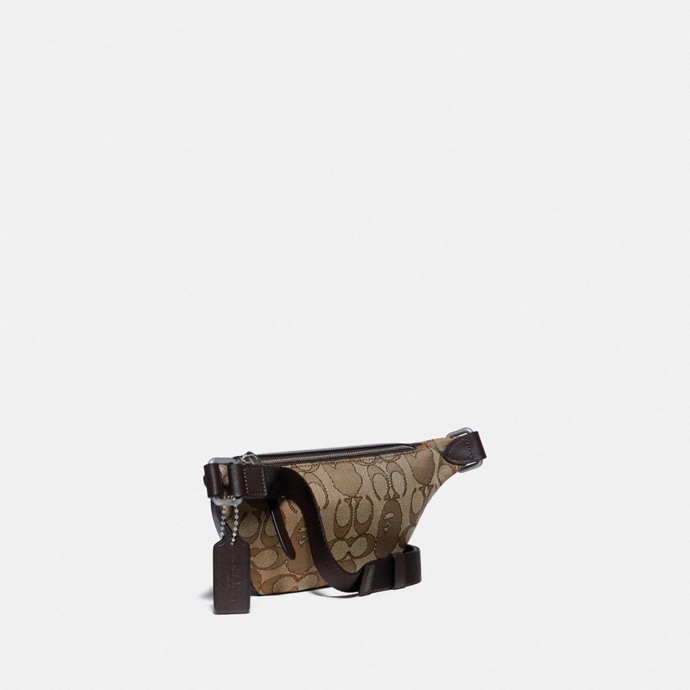 Sac Banane Bape X Coach Rivington 7 En Jacquard Signature Avec Tête De Singe