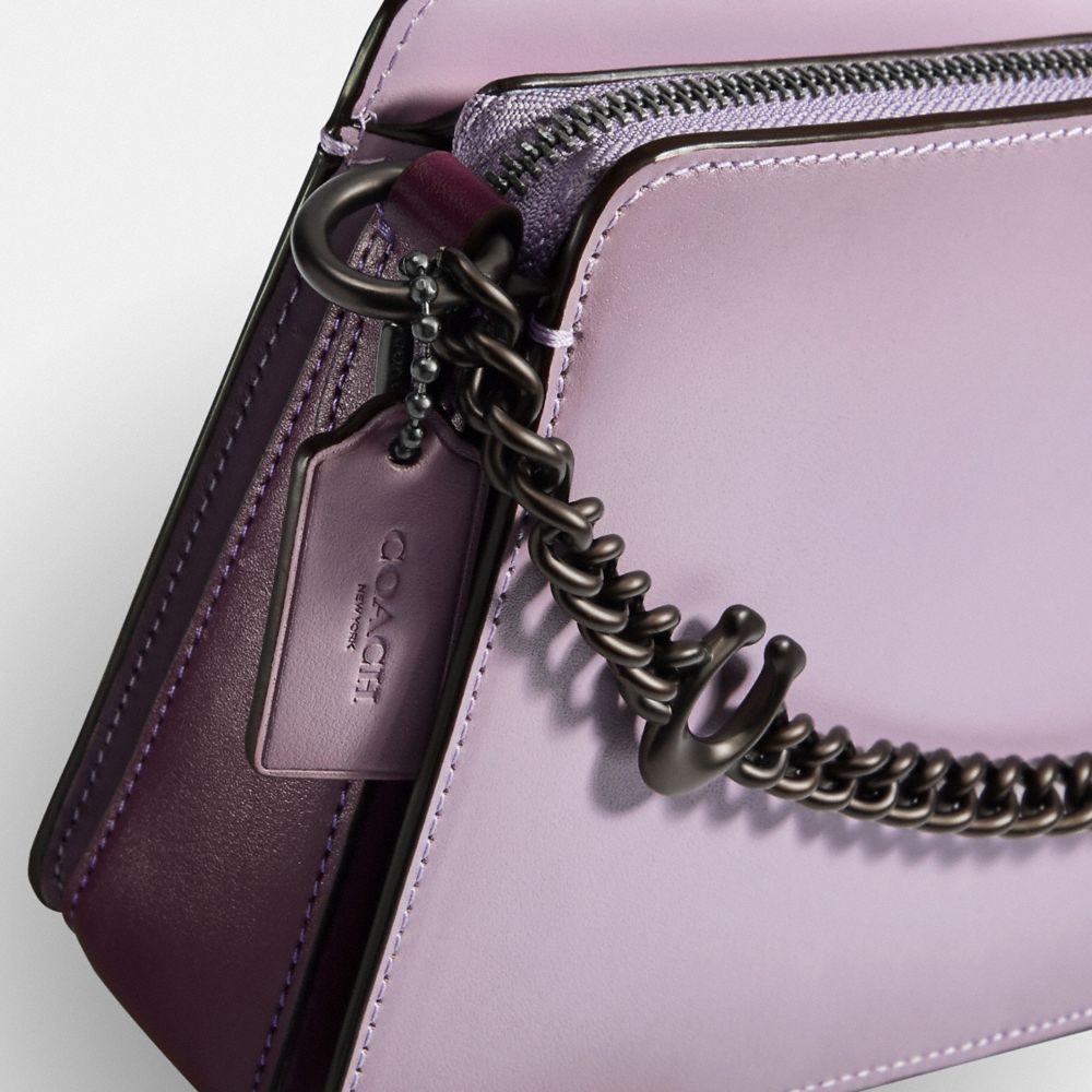 Coach signature chain cheap crossbody