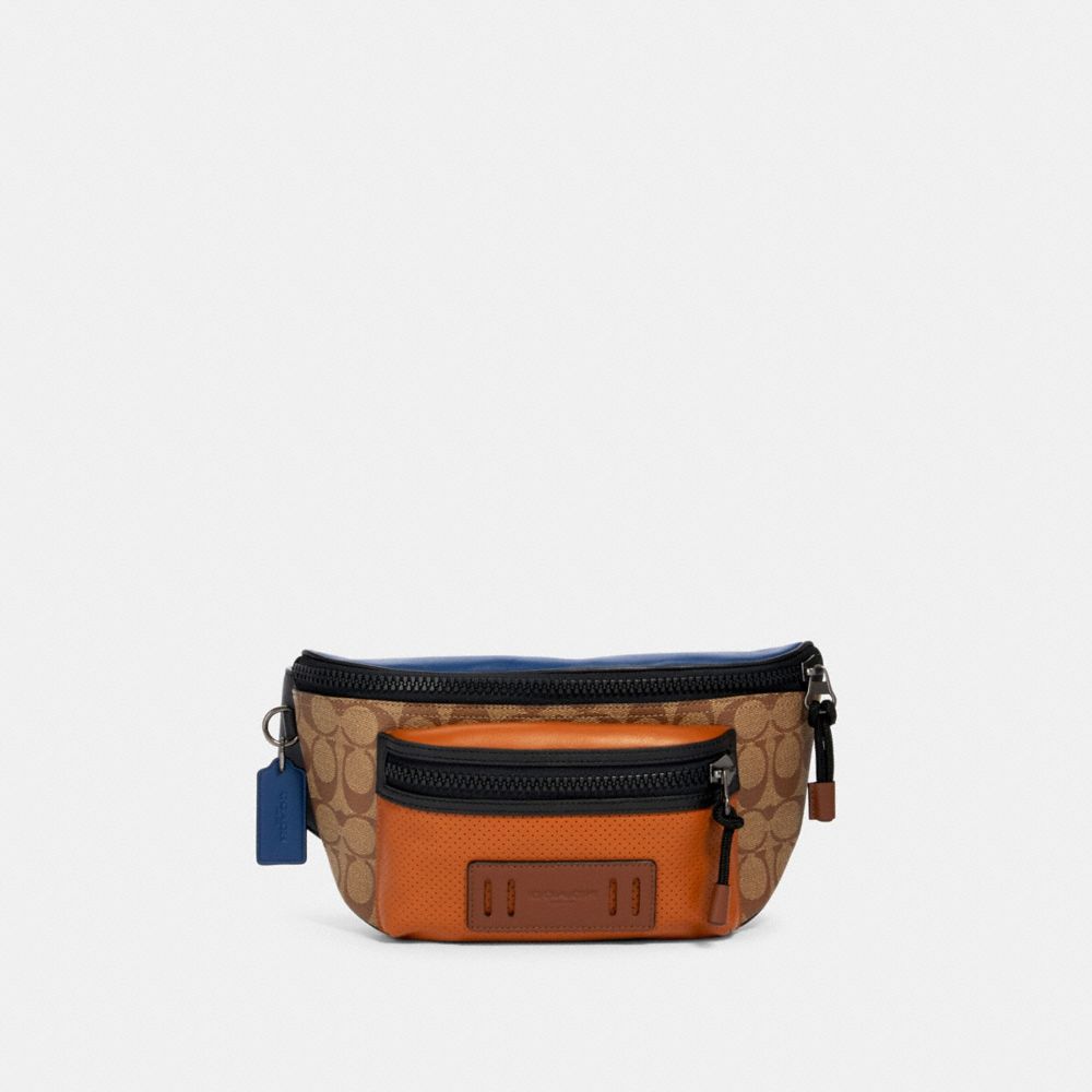 Coach terrain 2024 belt bag