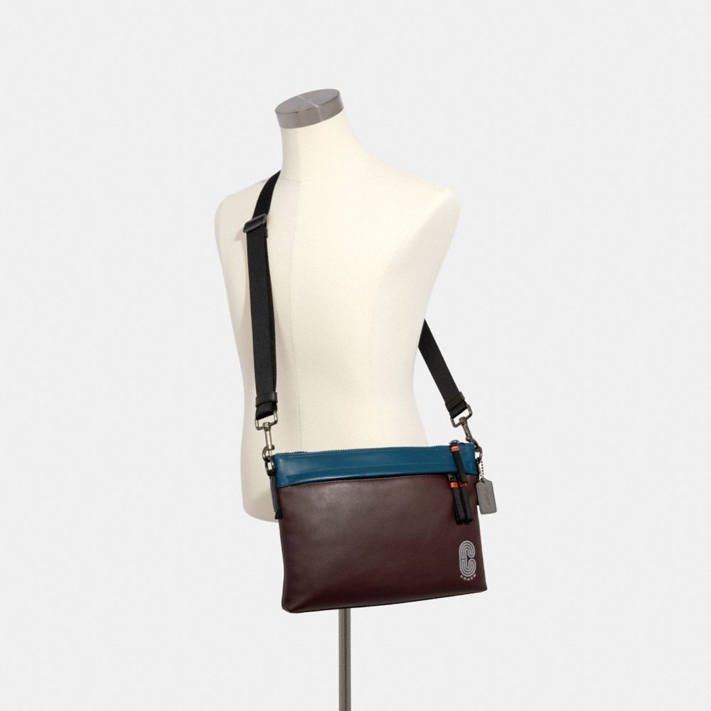 Edge Messenger In Colorblock