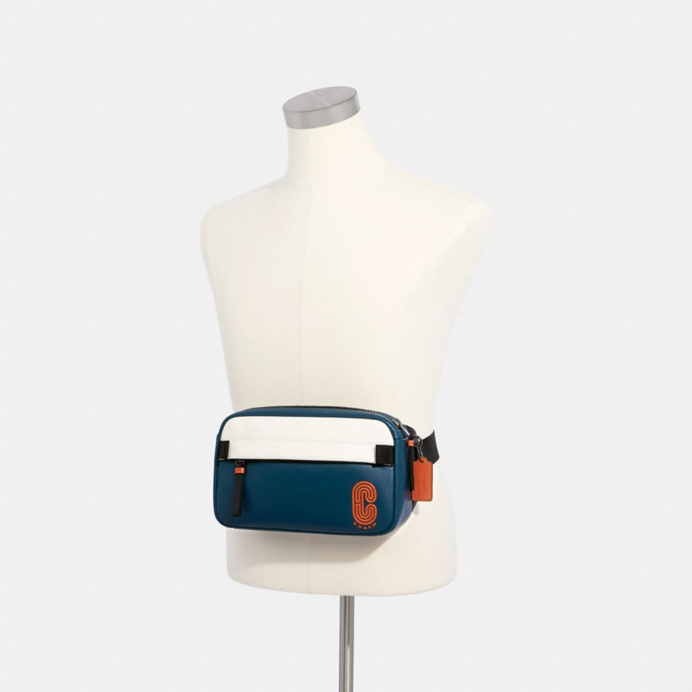 Edge Belt Bag In Colorblock