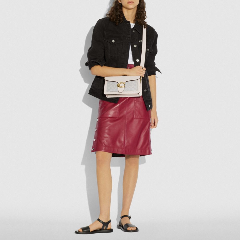 Tabby Shoulder Bag 26 With Signature Canvas