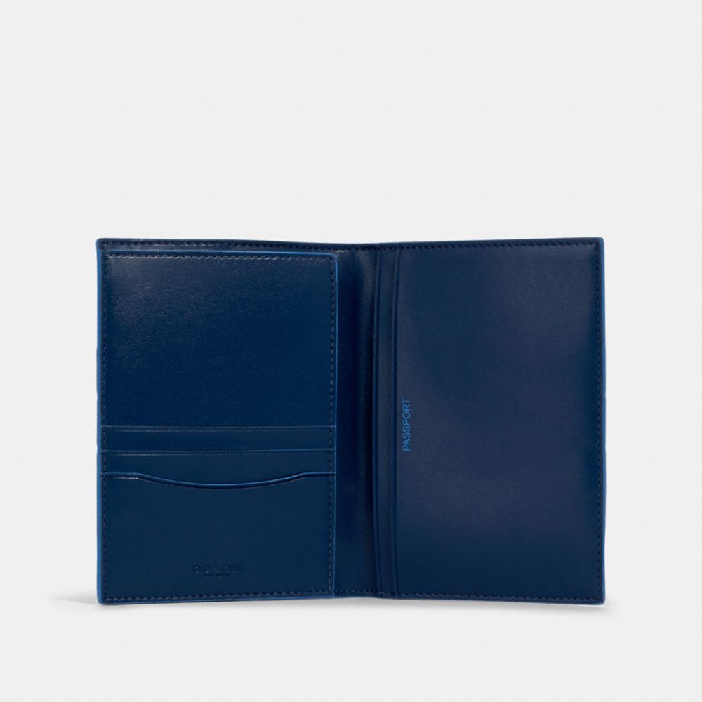 Passport Case In Signature Canvas With Varsity Stripe