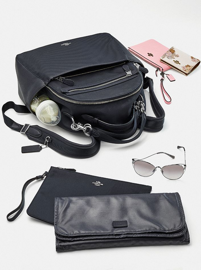 ☆たっぷり収納☆COACH コーチ ベビーバックパック 男女兼用