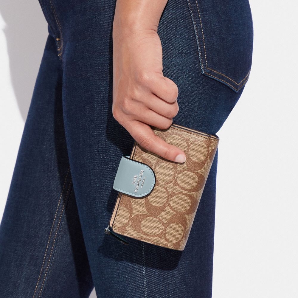 COACH®,Medium Corner Zip Wallet In Signature Canvas,Leather,Canvas,Bi Fold,Logo,Color Block,Casual,,Detail View