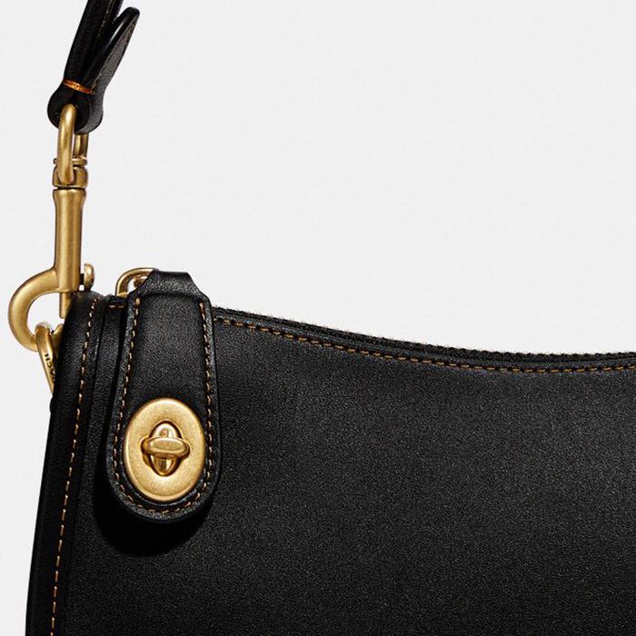 Coach Swinger コーチ スウィンガー ブラック ターンロック バッグ Coach Swinger コーチ スウィンガー ブラック ターンロック バッグ