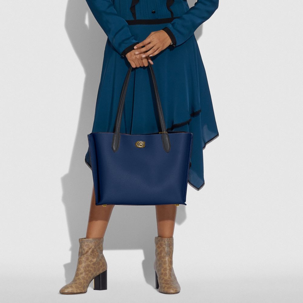 COACH®,Willow Tote Bag In Colorblock With Signature Canvas Interior,Leather,Tote,PVC,Logo,Metal,Gold Metal,Casual,,Detail View