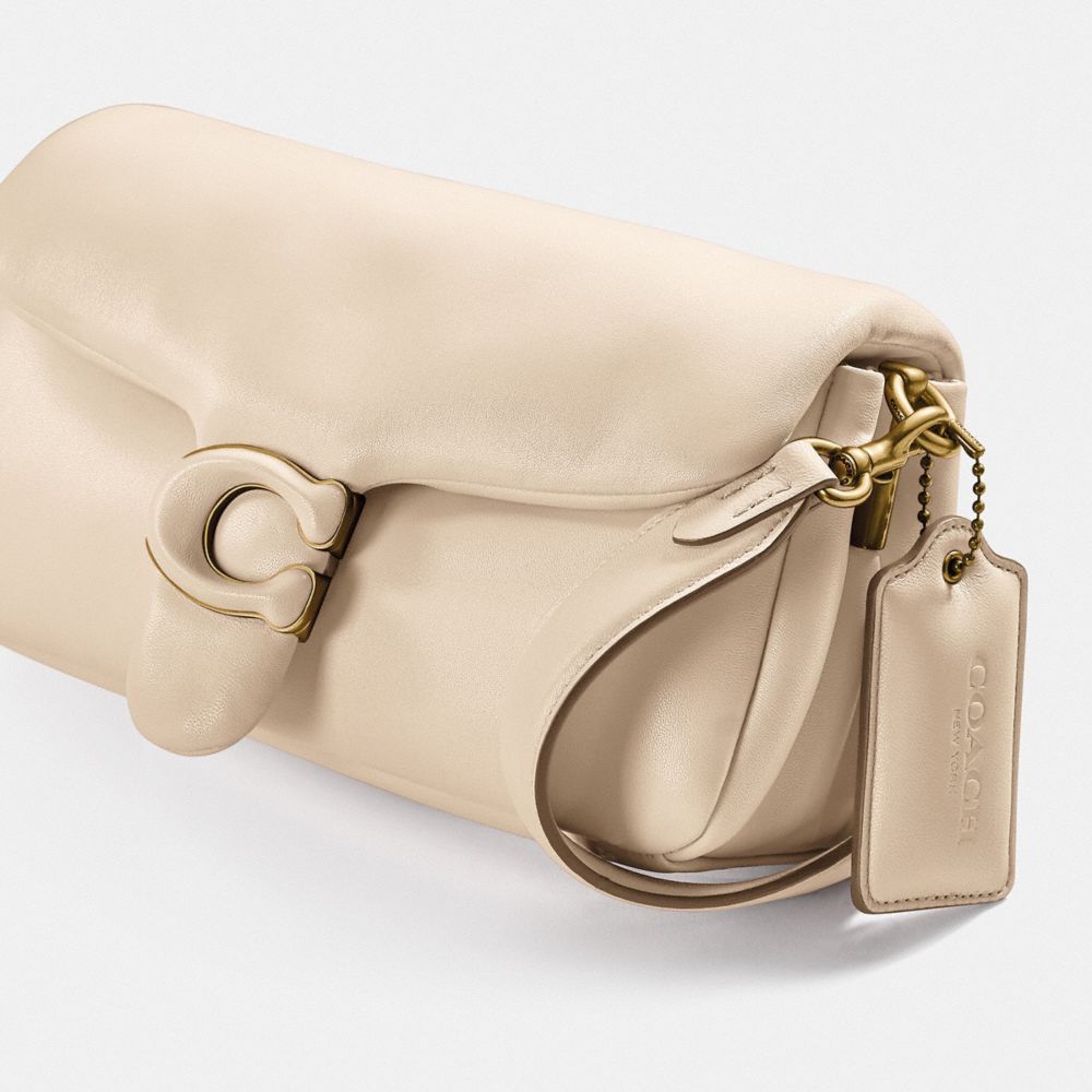COACH®,Pillow Tabby Shoulder Bag 26,Lining Lining Fabric Content,Leather,Shoulder Bag,Logo,2 in 1,Brass,Casual,,Closer View