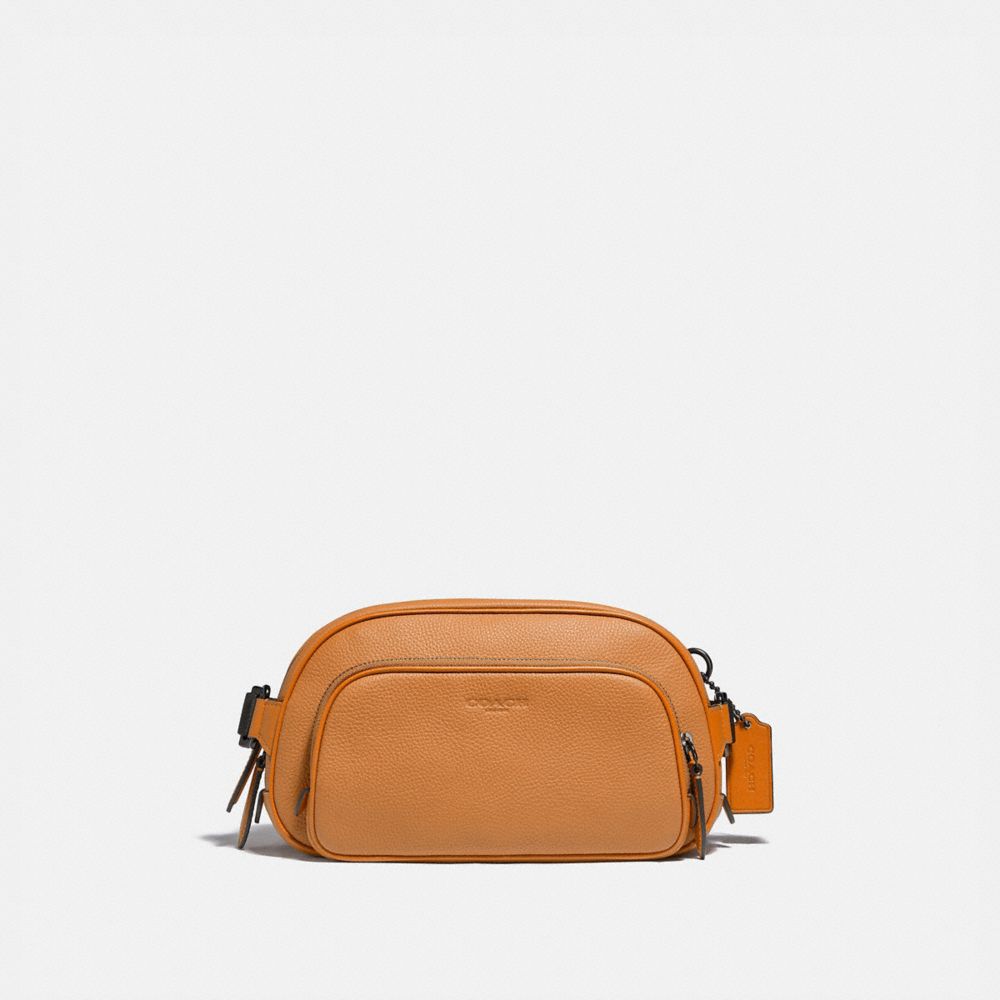 COACH®,HITCH BELT BAG,Pebble Leather/Smooth Leather,Medium,Black Copper/Dark Amber,Front View
