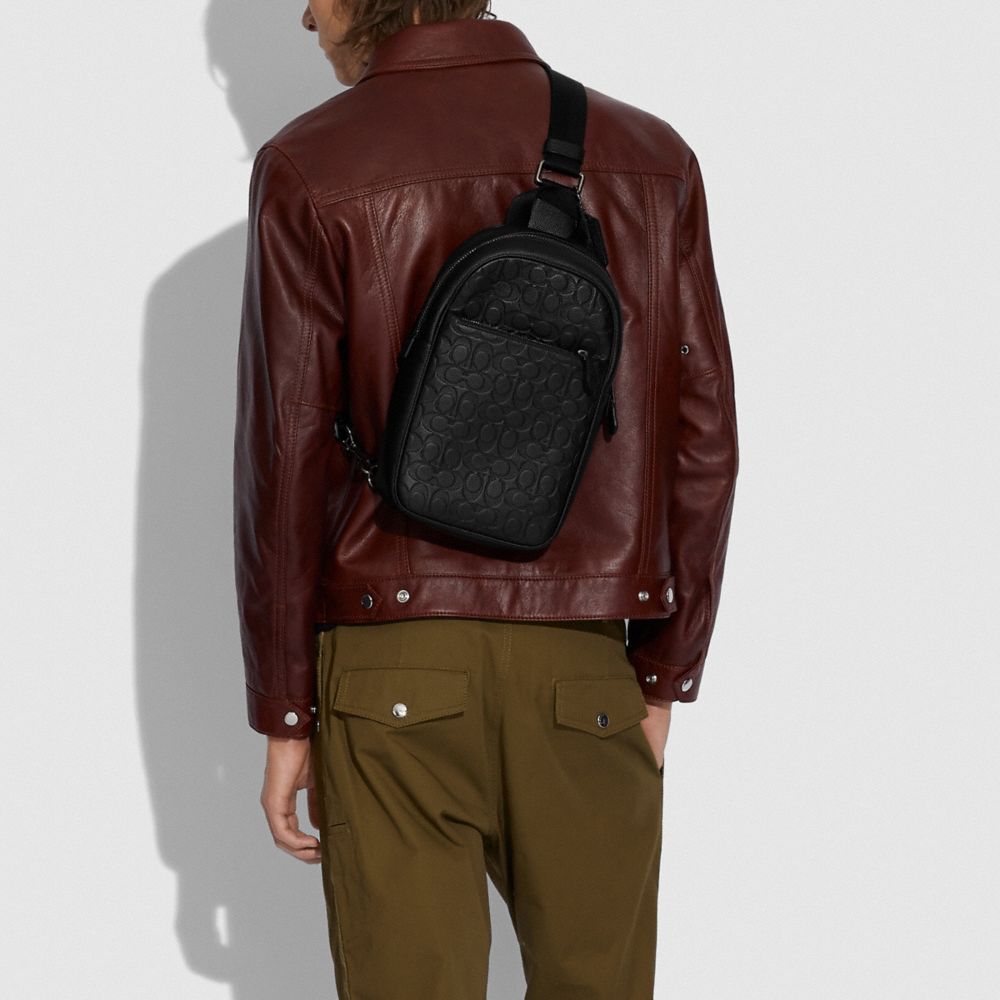 Metropolitan Soft Pack In Signature Leather