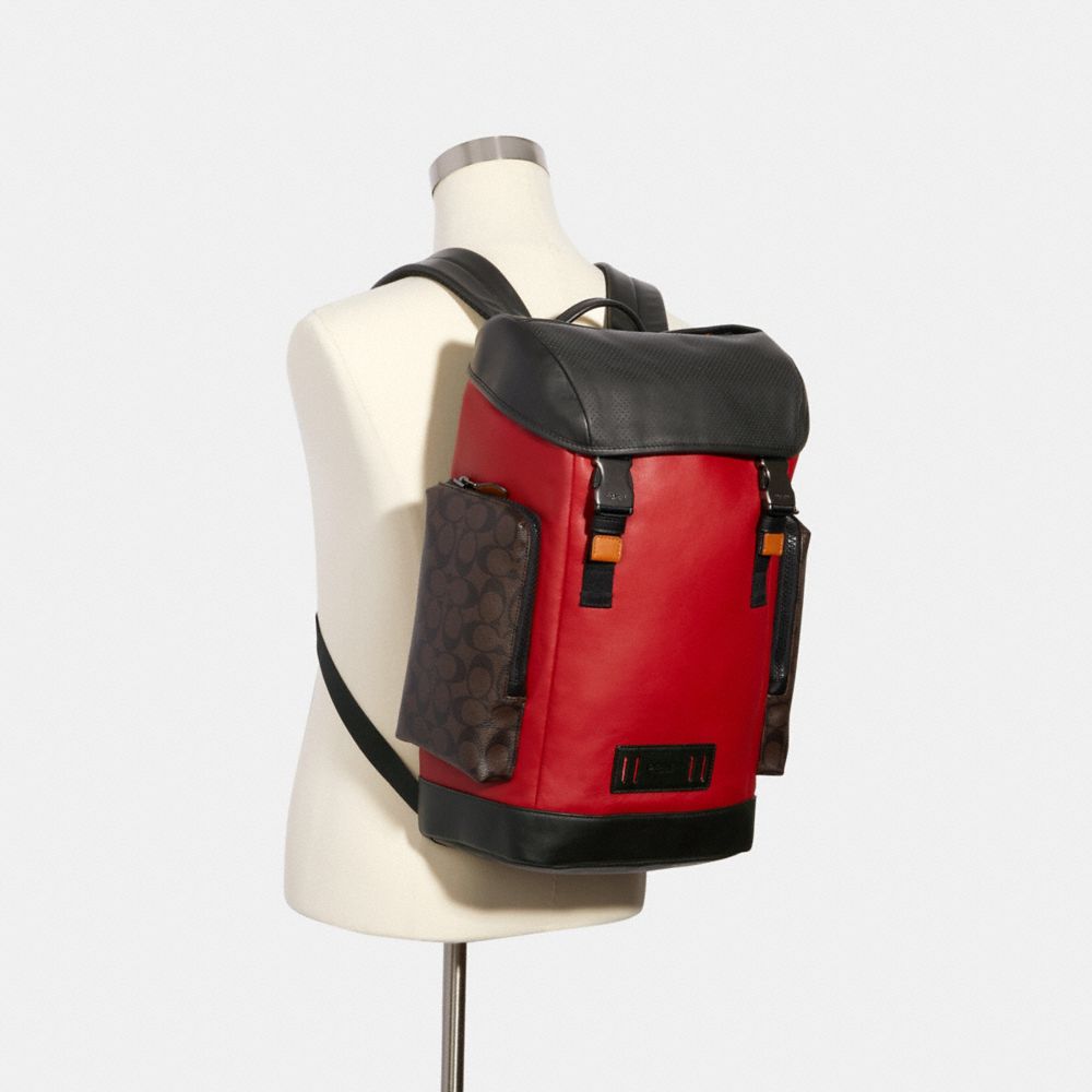 Ranger backpack in signature online canvas with mountaineering detail