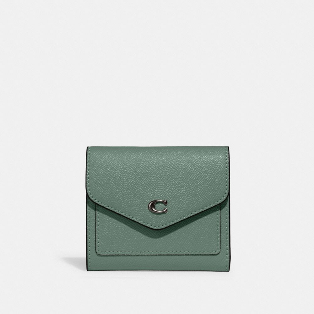 Amazon.com: Coach Wyn Small Wallet, Dragonfruit : Clothing