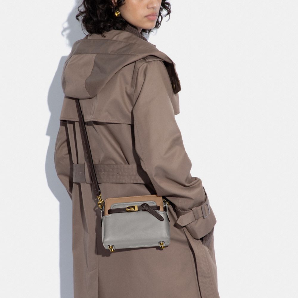 Tate 18 Crossbody In Colorblock