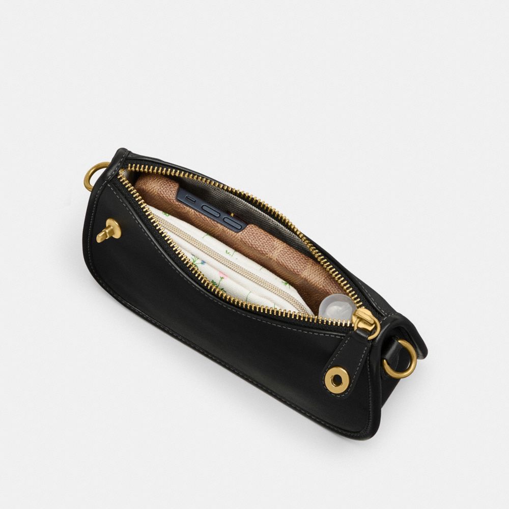 COACH®,Swinger Bag 20,Leather,Shoulder Bag,Piping,Day Party,Black,Inside View, Top View