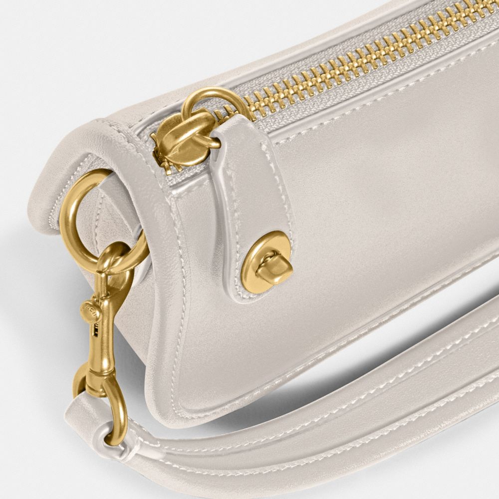 COACH®,Swinger Bag 20,Leather,Shoulder Bag,Piping,Day Party,White,Closer View