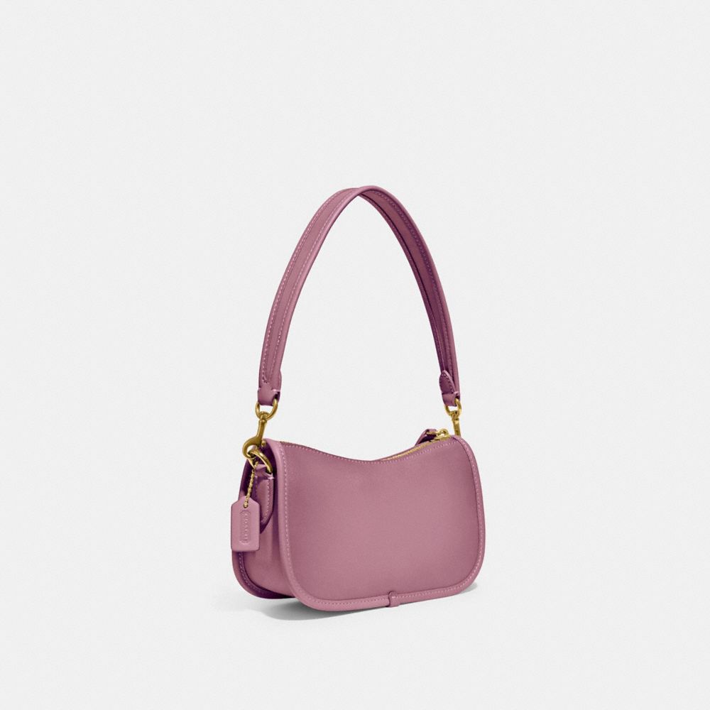 COACH®,Swinger Bag 20,Leather,Shoulder Bag,Logo,Embossed,Day Party,,Angle View