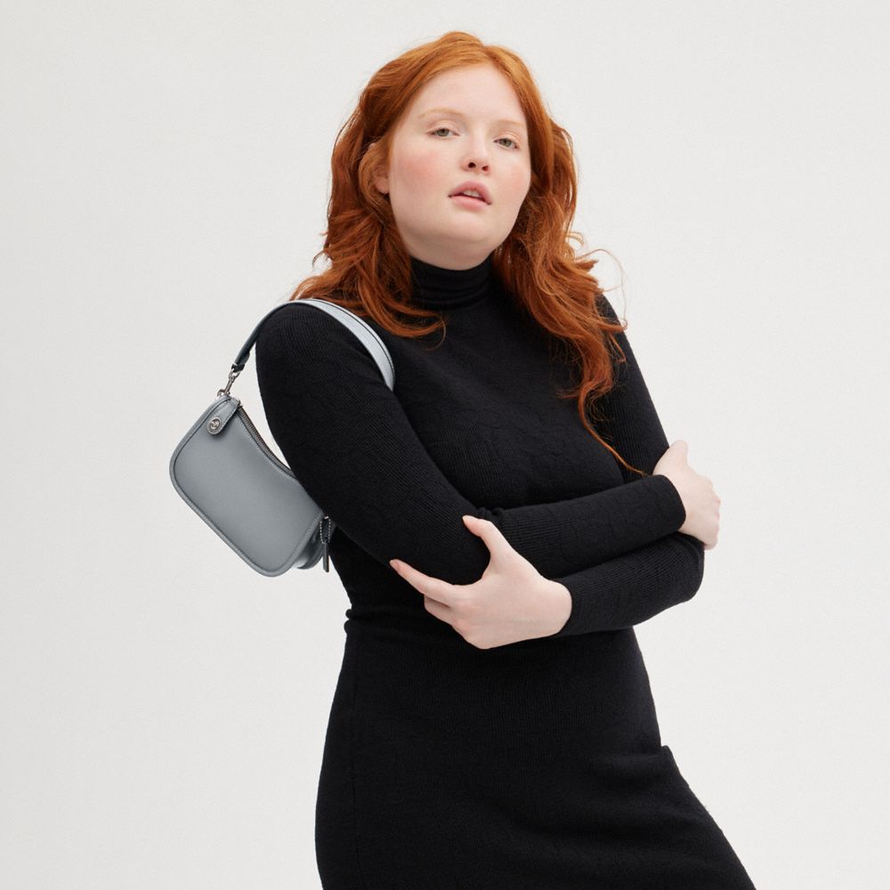 COACH®,Swinger Bag 20,Leather,Shoulder Bag,Logo,Embossed,Day Party,Gray,Detail View