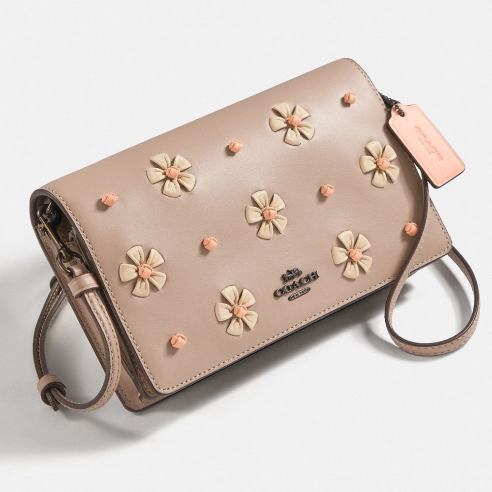 Coach tea rose on sale clutch