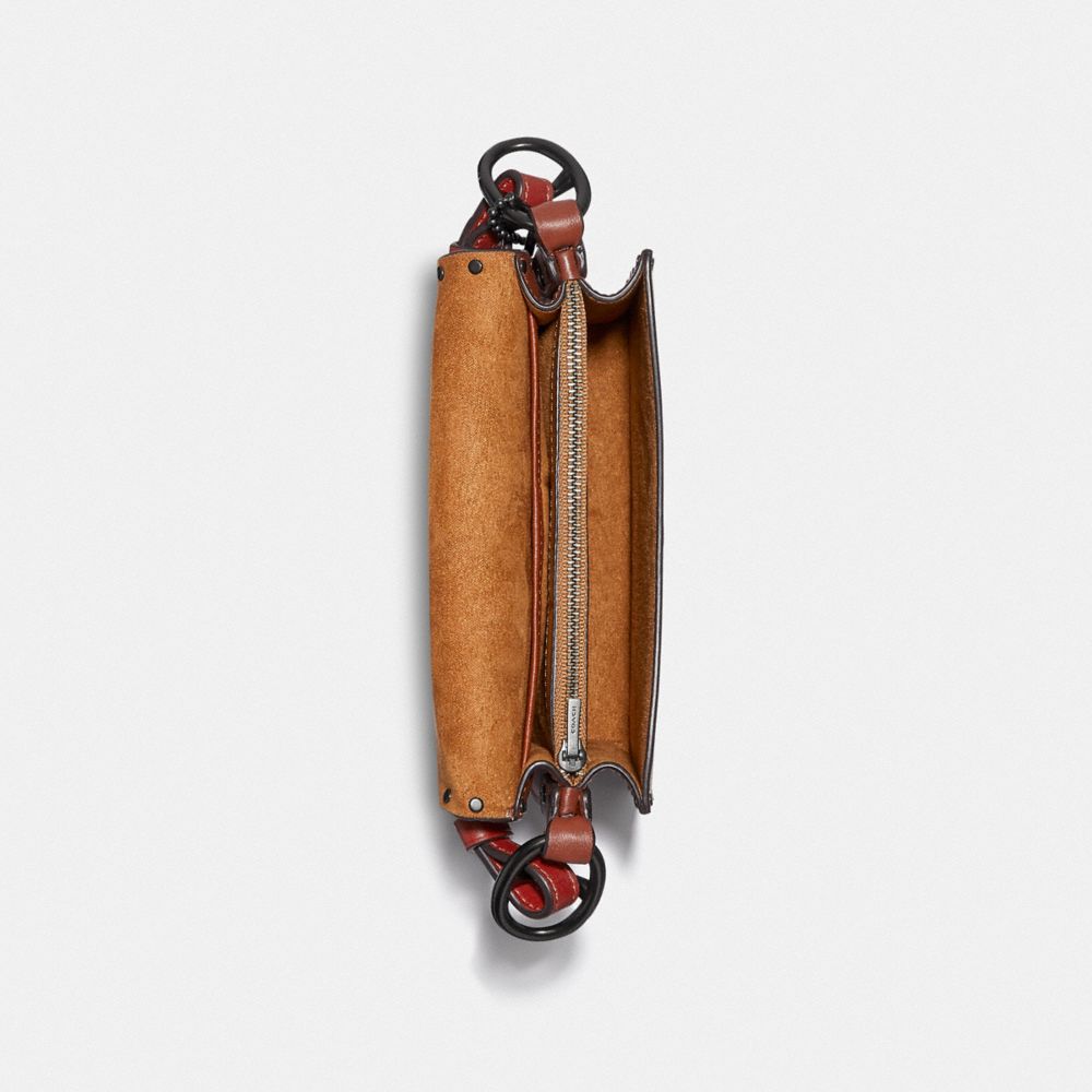 Beat Shoulder Bag 18 In Colorblock With Rivets