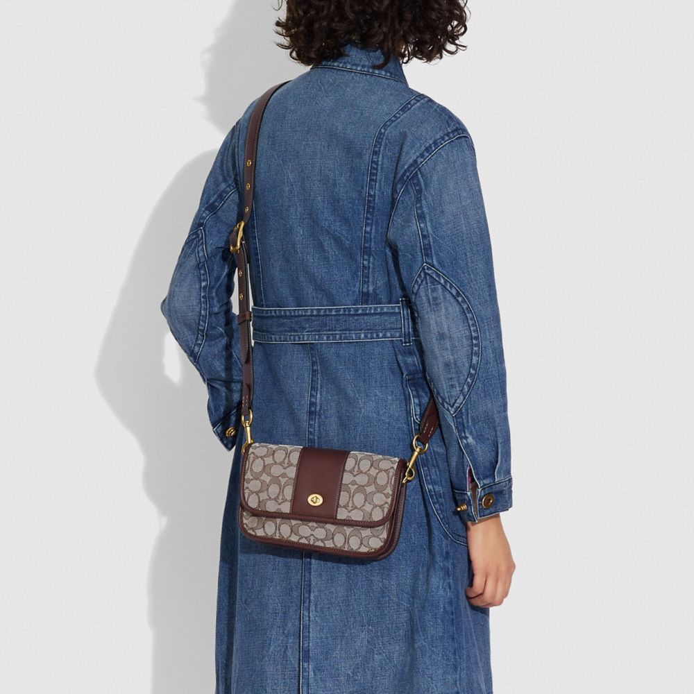 COACH Dinky 23 In Signature Jacquard