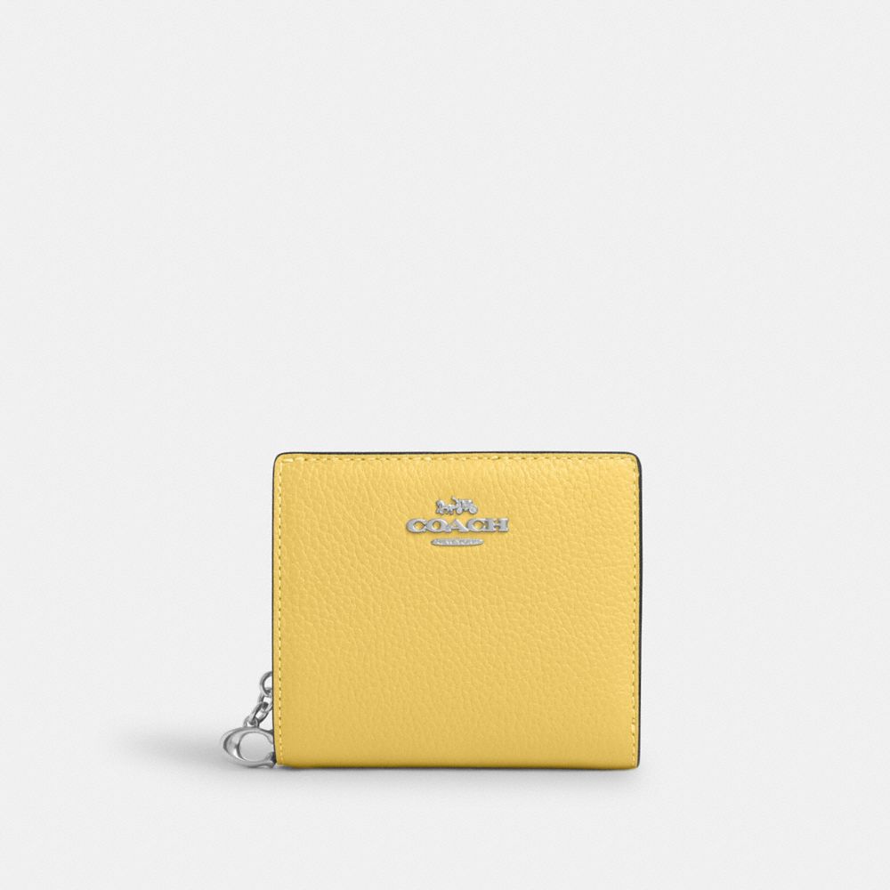 COACH®,SNAP WALLET,Pebbled Leather,Mini,Silver/Daisy,Front View