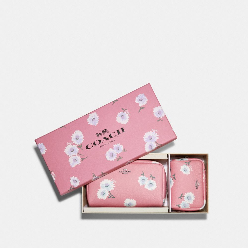 Coach boxed train boxy newest cosmetic case set