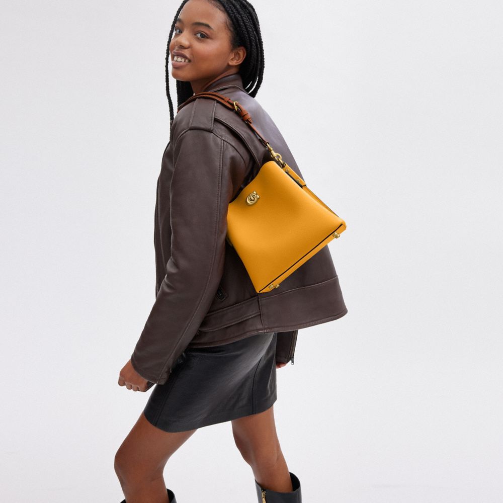 COACH®,Willow Bucket Bag In Colorblock,Leather,Shoulder Bag,Logo,Metal,Casual,,Detail View