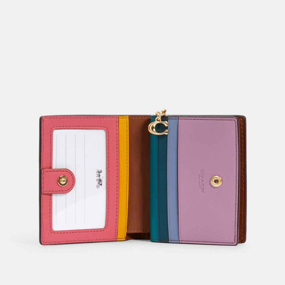 small snap wallet with colorblock interior