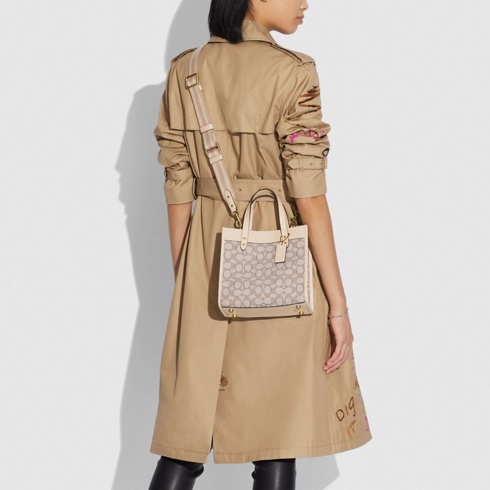 COACH®,Field Tote 22 In Signature Jacquard,,Detail View